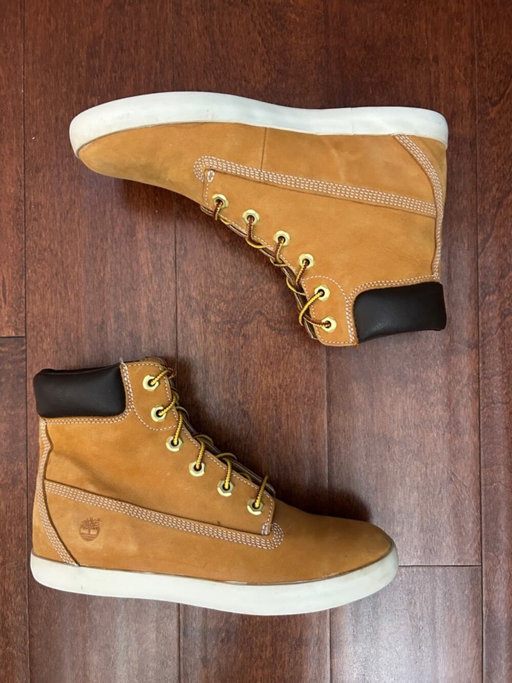 Timberland Women’s Timberland Glastonbury Earthkeepers Lace-Up Boots, Size 8.5